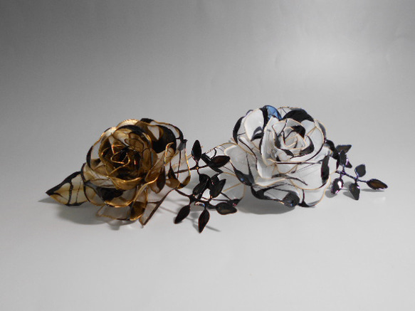 花簪　薔薇・バラ（黒＆金）髪飾り 8枚目の画像