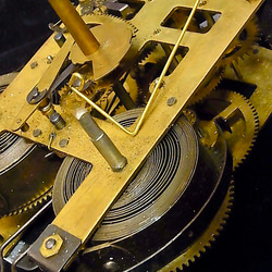 本物志向。戦前に製造された、柱時計の機械です。h -208 5枚目の画像