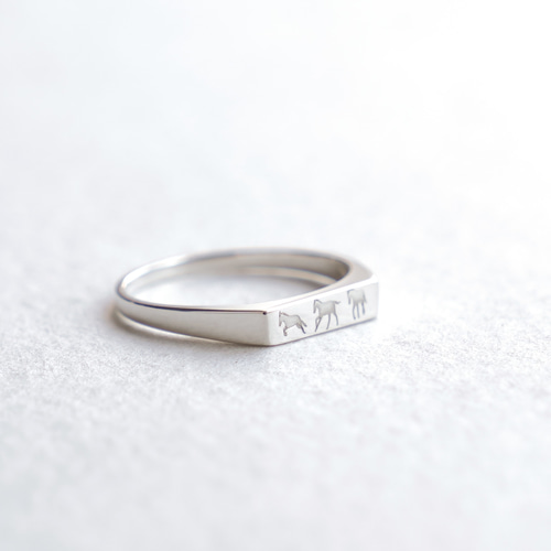 Horse』Baguette Signet RING / SV925 ≪送料無料≫ 馬 指輪