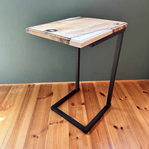 【一点物】ウッドレジン　サイドテーブル 一点物】ウッドレジンサイドテーブル