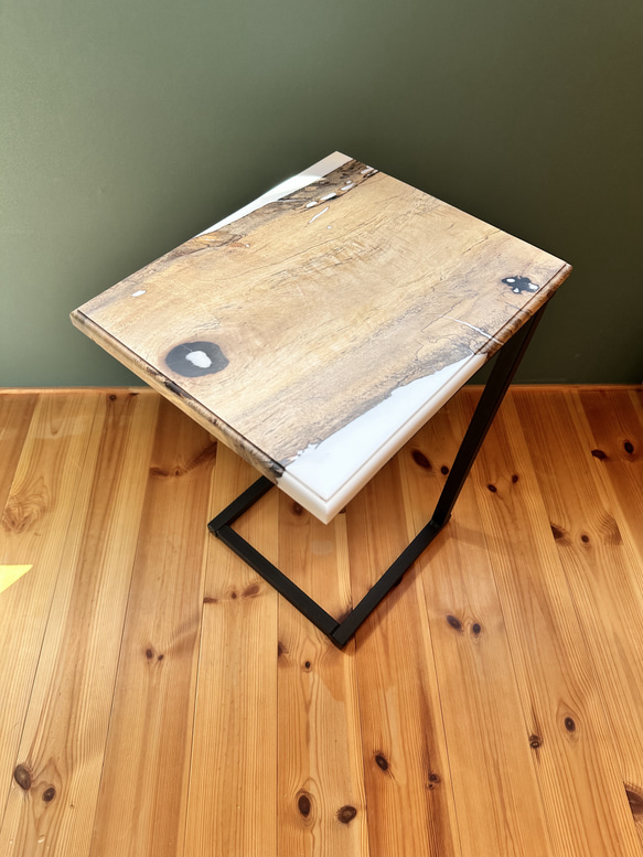 一点物】ウッドレジンサイドテーブル