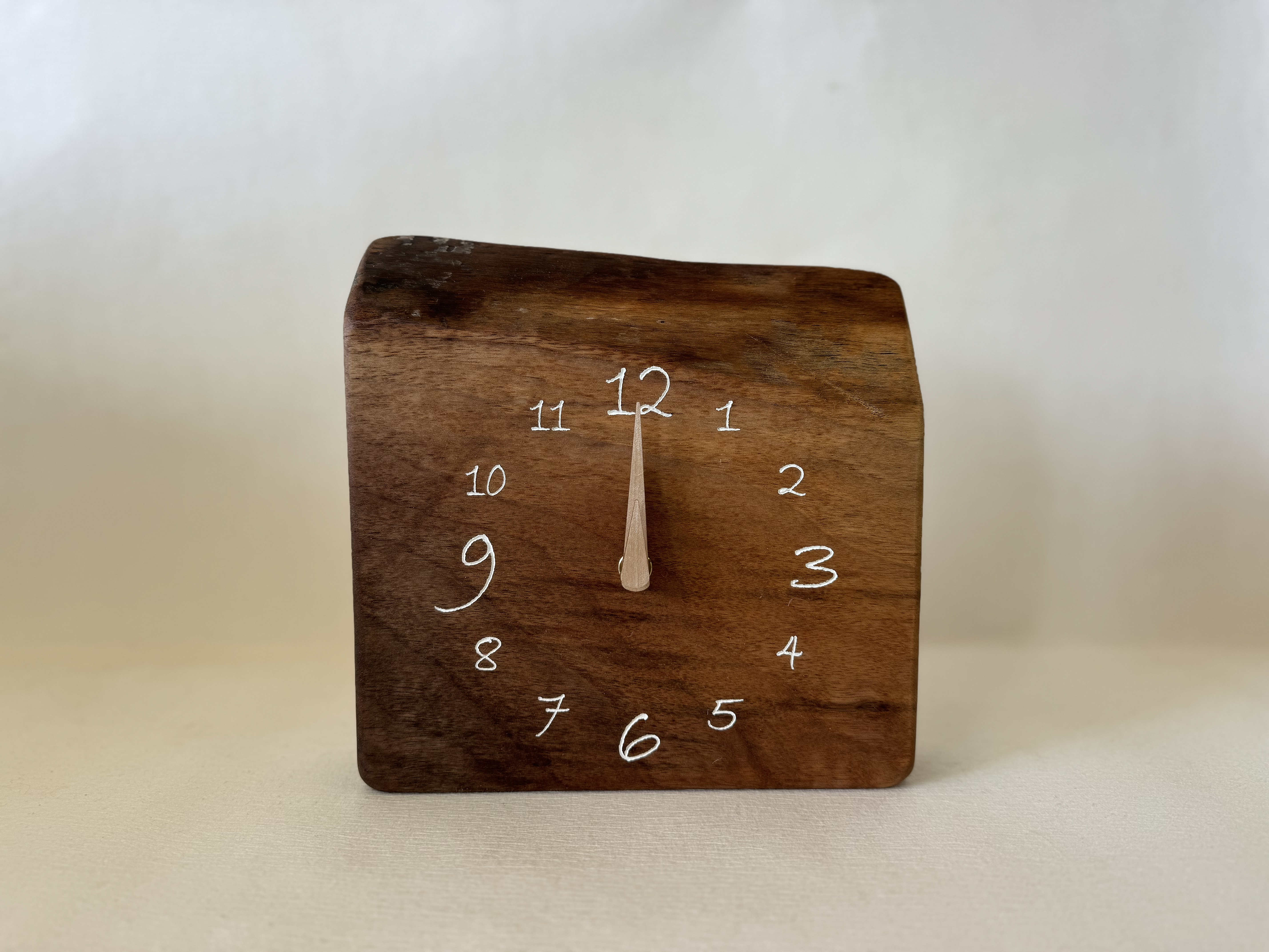 木の時計　掛時計   栃 木の時計 掛時計 栃