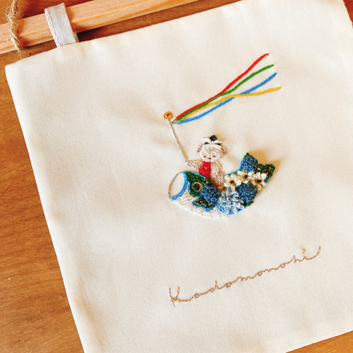 子どもの日・手刺繍タペストリー『金太郎くまちゃん』おしゃれ