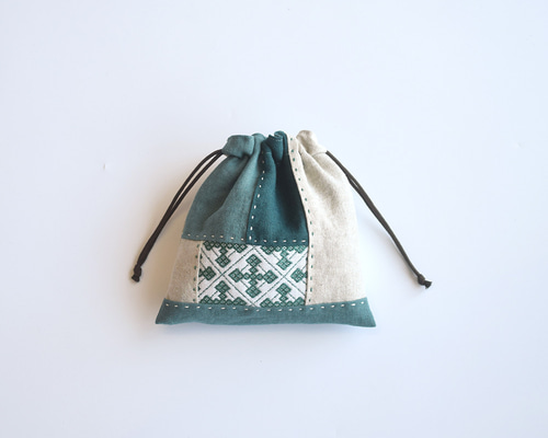 緑・こぎん刺し×パッチワーク【リネン巾着袋】荷物整理に◎ 巾着袋