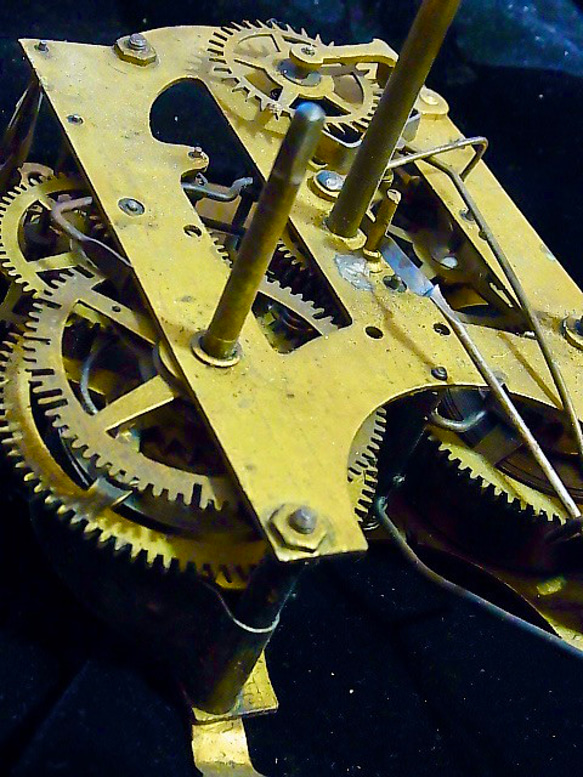 本物志向。戦前に製造された、柱時計の機械です。h -210 4枚目の画像