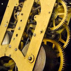 本物志向。戦前に製造された、柱時計の機械です。h -210 6枚目の画像