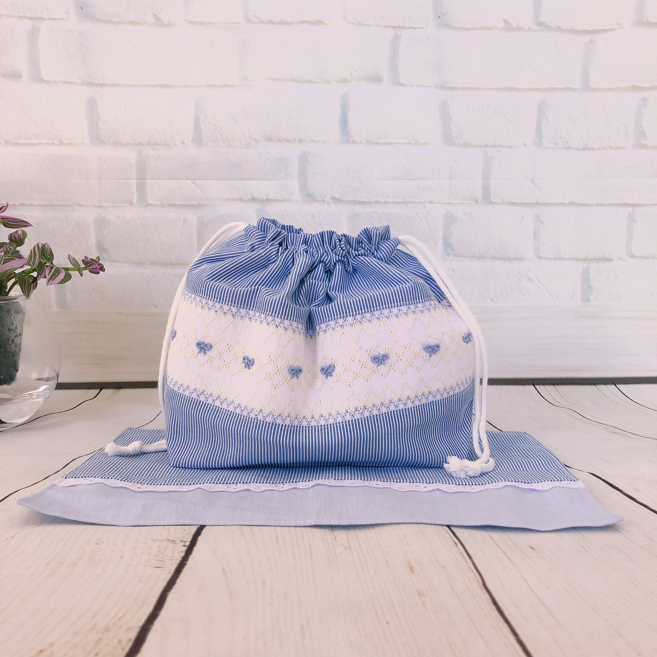 ★即購入不可★スモッキング刺繍のお弁当袋2点セット・ブルーリボン