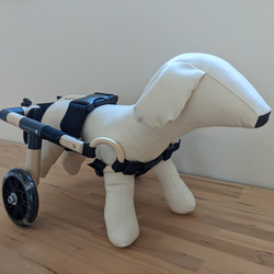 動物介護士が作る【木製の小型犬用車椅子】 ペット服・アクセサリー