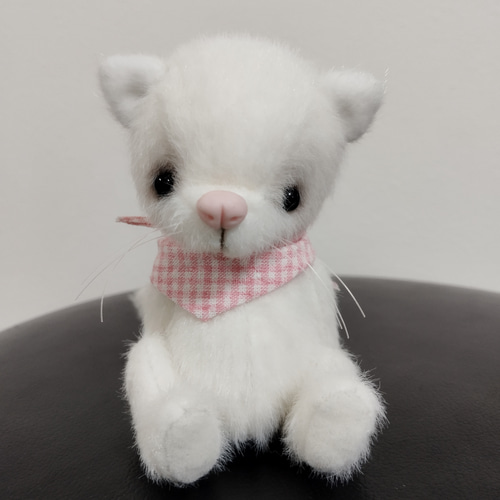 ぬいぐるみ☆白ねこちゃん☆スカーフ ぬいぐるみ オハナ 通販 17406330