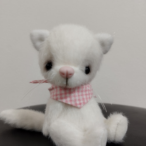 ぬいぐるみ☆白ねこちゃん☆スカーフ ぬいぐるみ オハナ 通販