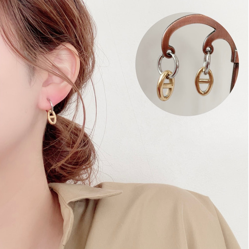 イヤリングあり◇ゴールドアンカーのフープピアス/ つけっぱなしOK  