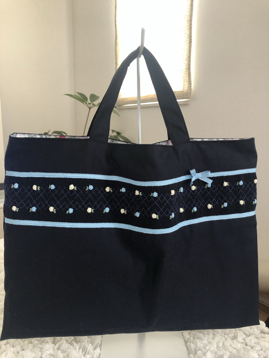 ★即購入不可★スモッキング刺繍のレッスンバッグ