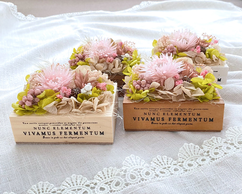 ドライフラワーアレンジ幸せのピンク小鳥　レモンミントの香り ギフトケース付き ドライフラワーアレンジ幸せのピンク小鳥 レモンミントの香り ギフト