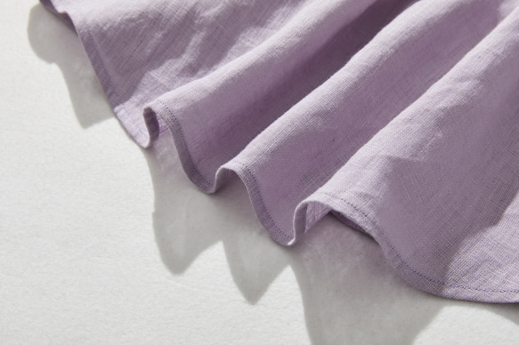 簡潔精緻的亞麻襯衫，100%亞麻布料製成。長袖，紫色。產品編號：240316-2 第11張的照片