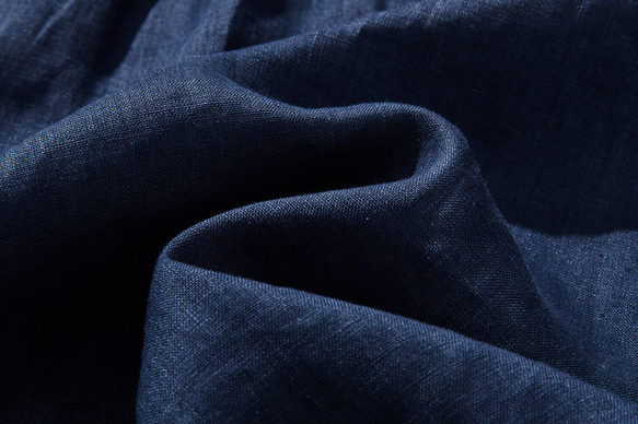 清潔感ある大人のリネンシャツ　リネン100％　長袖  紺色　240316-6 11枚目の画像