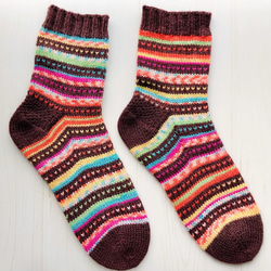 つぶハートが可愛い レトロポップな手編み靴下 6枚目の画像