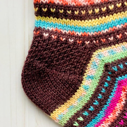 つぶハートが可愛い レトロポップな手編み靴下 4枚目の画像