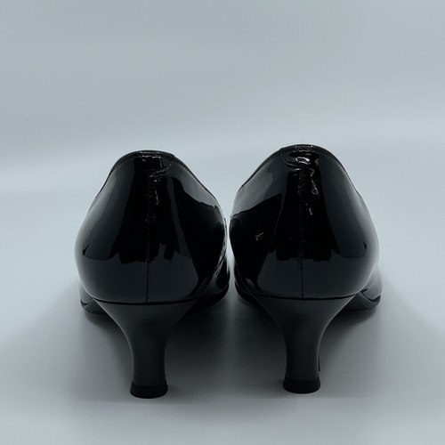 hirari.tokyo エナメルオープントゥヒール 黒 大特価セール】エナメルオープントゥパンプス ヒール レディース