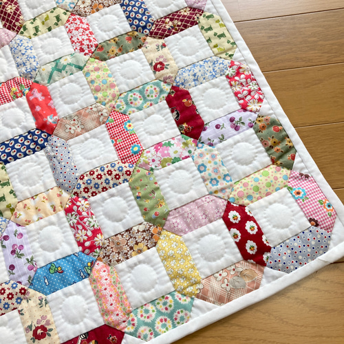 ミルクティー様オーダー専用品です。パッチワークキルトタペストリー ミルクティー様オーダー専用品です。パッチワークキルトタペストリー