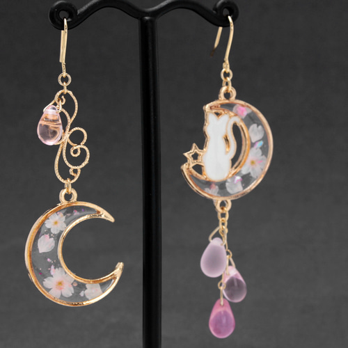 月桜と白猫(1226) ピアス/イヤリング/ノンホールピアス/樹脂ピアス 
