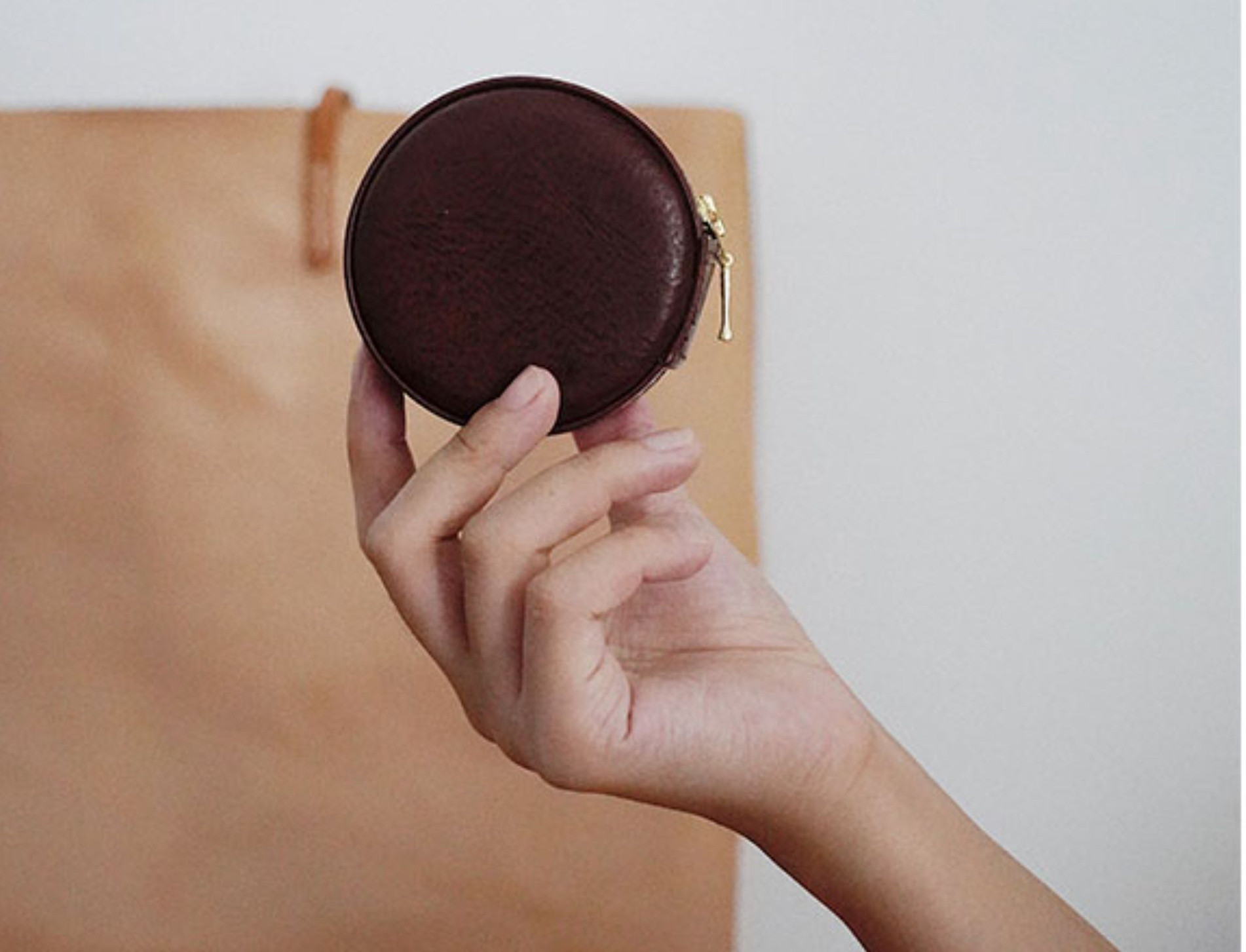超便利で可愛らしい丸型本革アクセサリー収納ボックス