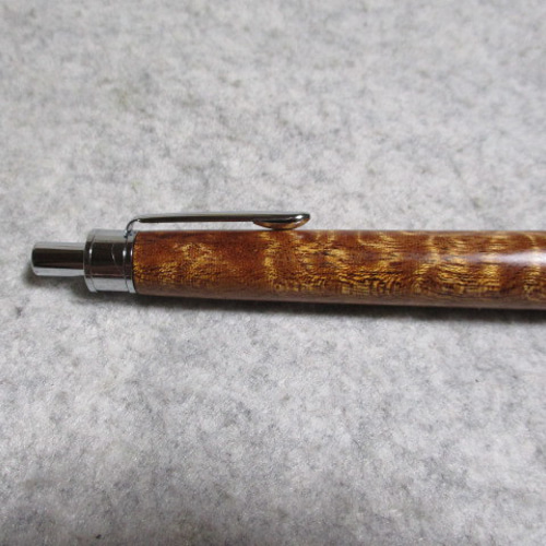 沙沈金絲楠木 キルト杢 キヌカオイル仕上げ 木軸ボールペン 超