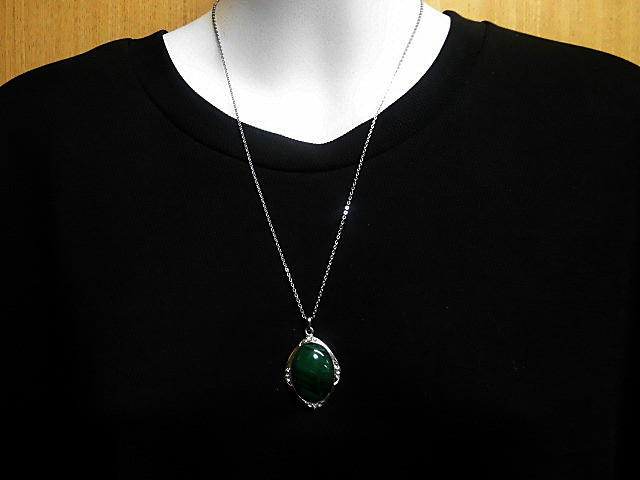 天然石 マラカイト(孔雀石)ネックレス(ペンダント)　　240101160