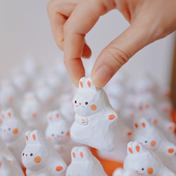 愛い　木彫りの   ウサギ匹　置物 ギフト　プレゼント　ギフトラッピング 2枚目の画像