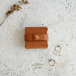 三つ折り財布 本革 ｲﾀﾘｱﾝﾚｻﾞｰ 【オコシ金具】 Brown ブラウン 三つ折り