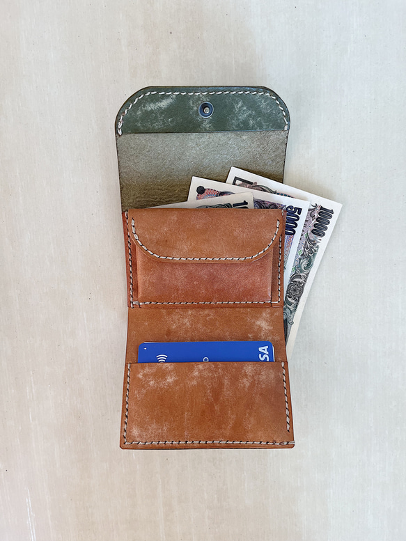 イタリアンレザーの三つ折り財布　ミニマル財布　コンパクト　プエブロ 4枚目の画像