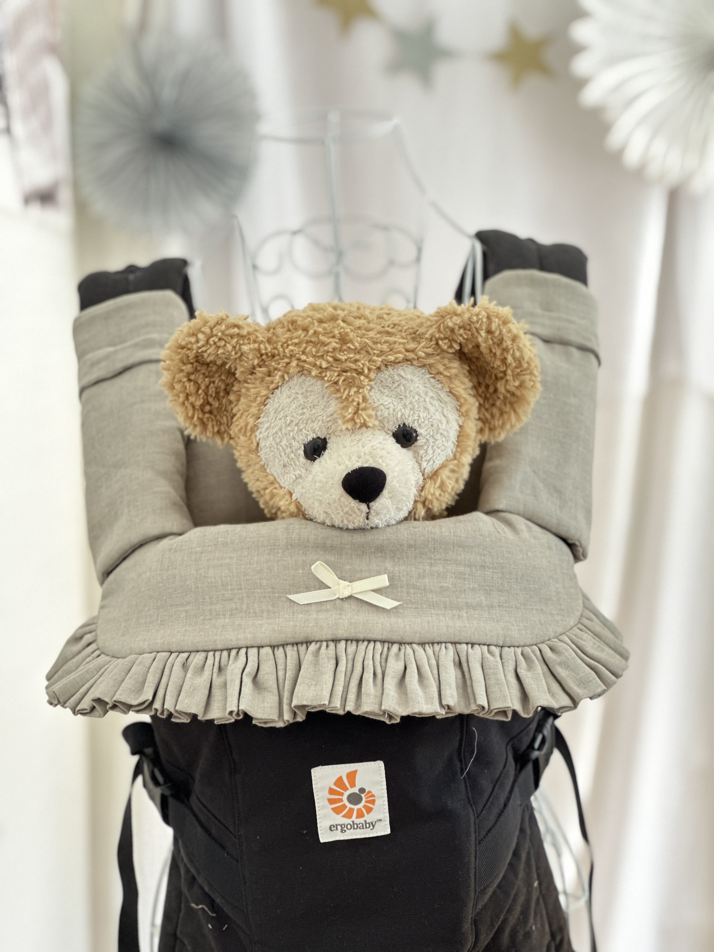 両面ダブルガーゼ　フリルたっぷりカバー☆よだれカバー&首回りカバー&胸元カバー☆くすみグレージュ