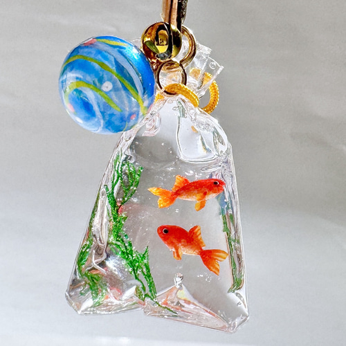 帯飾り　「金魚切子」　根付　ストラップ　キーホルダー 帯飾り 「金魚切子」 根付 ストラップ キーホルダー