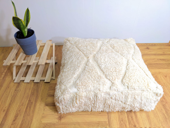 モロッコベニワレンプフ-No11-14　ホワイト　ウール　ラグ　クッション　 2枚目の画像