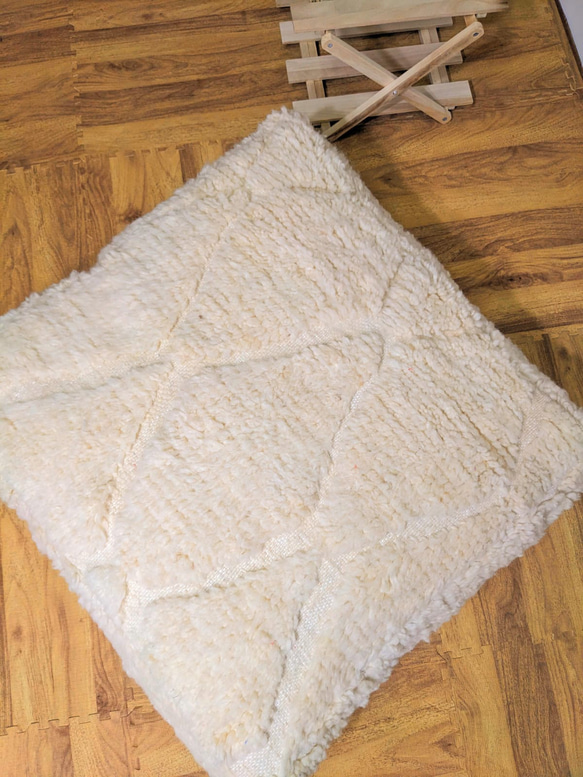 モロッコベニワレンプフ-No11-14　ホワイト　ウール　ラグ　クッション　 3枚目の画像