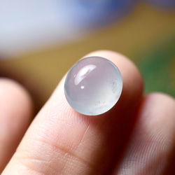 RS4-47 上質 宝石質 楕円 氷種 薄白藍 天然グアテマラ産 A貨 本翡翠