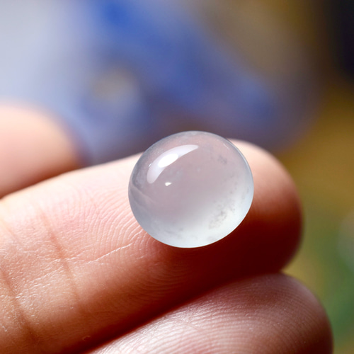 RS4-47 上質 宝石質 楕円 氷種 薄白藍 天然グアテマラ産 A貨 本翡翠