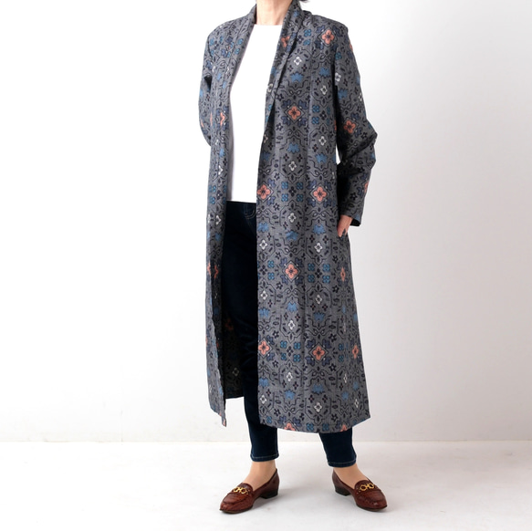 大島紬のローブカーディガン　スプリングコート　青花　着物リメイク 1枚目の画像