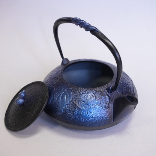 【受注生産品】新品未使用 南部鉄器 鉄瓶 急須 IH対応　及富 ひさご 瑠璃色 南部鉄器 鉄瓶 ひさご 瑠璃色 0.5L ポット・急須 南部鉄器工房 及富