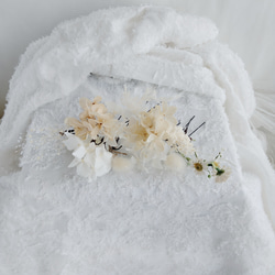 白い小さな小花のホワイトウェディング　プリザーブドフラワー ドライフラワー　ヘアアクセサリー　ヘッドパーツ　ナチュラル 10枚目の画像