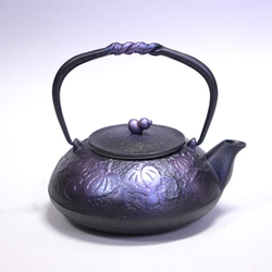 及富　南部鉄器　鉄瓶　スワローポット0.6L　グッドデザイン賞2021受賞作品 南部鉄器 鉄瓶 スワローポット 0.6L 【及富作】 IH調理器 ＜グッド