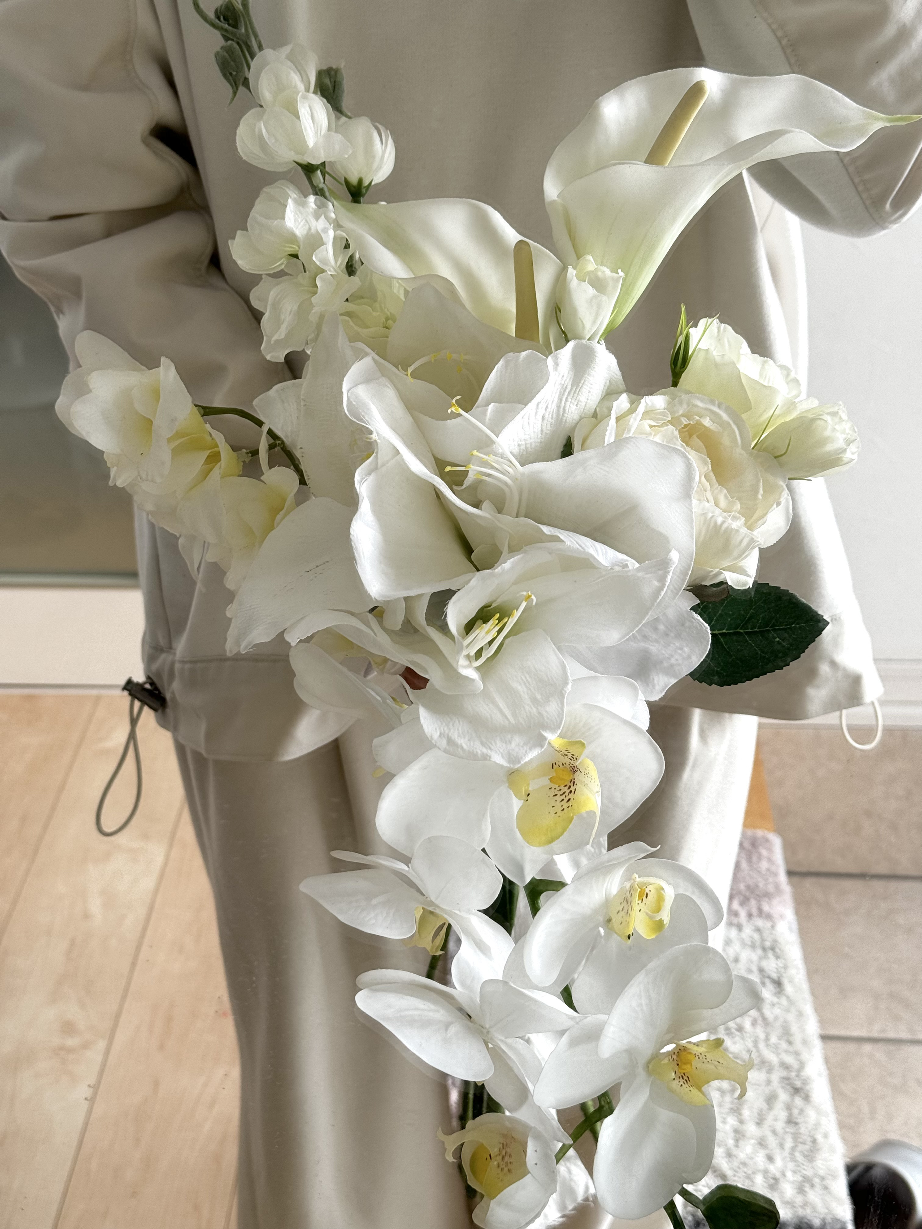 Qunflower アーティシャルフラワーウェディングブーケ（キャスケード）