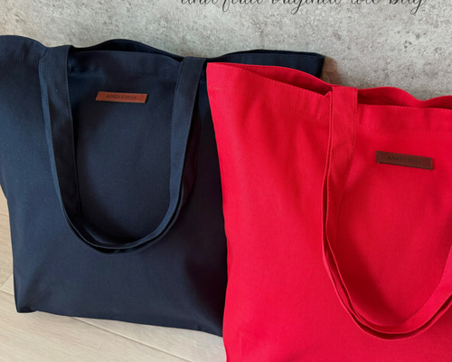 【美品】DECEMBERAY トートバッグ ネイビー/レッド 美品】DECEMBERAY トートバッグ ネイビー/レッド