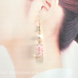樹脂藝術花朵棉質珍珠耳環&lt;桃粉色&gt; 第5張的照片