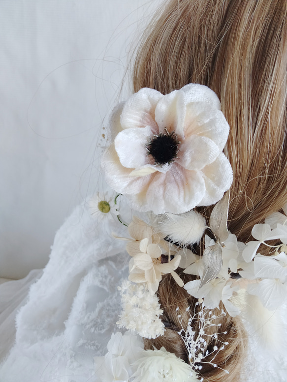 白い小さな小花のホワイトウェディング　プリザーブドフラワー 　ドライフラワー　ヘアアクセサリー　ヘッドパーツ　ナチュラル 5枚目の画像
