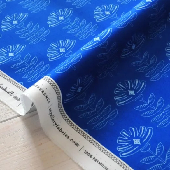 生地　Etched Blooms Cobalt　-TBL89512　-ART GALLERY FABRICS　 2枚目の画像