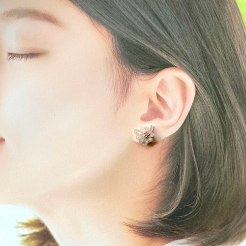 ローズクォーツと小粒天然石のピアス