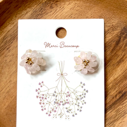 【桜】天然石ローズクォーツの小粒ピアス　ビーズ刺繍　 1枚目の画像