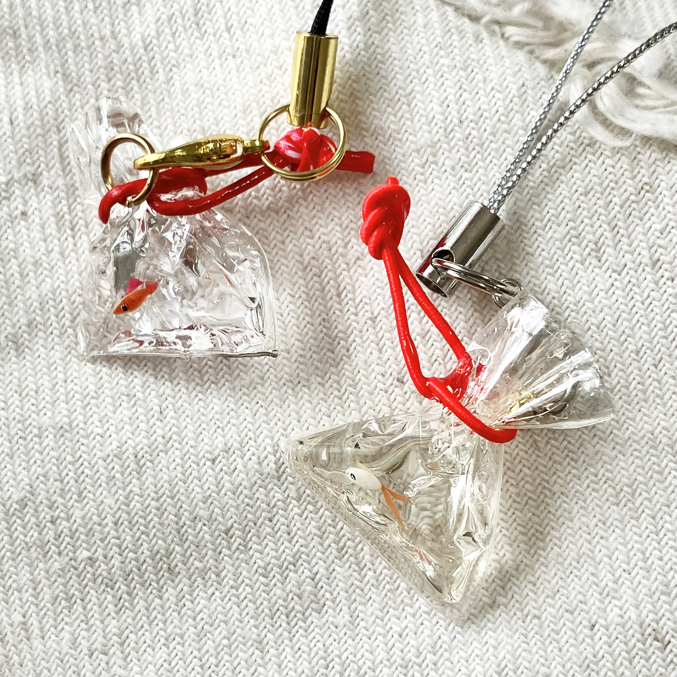 【キティ】2007年の金魚すくいの金魚になってるストラップ　タグ付き　縁日