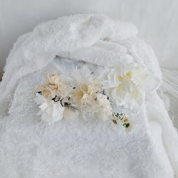 白い小さな小花のホワイトウェディング　プリザーブドフラワー 　ドライフラワー　ヘアアクセサリー　ヘッドパーツ　 7枚目の画像