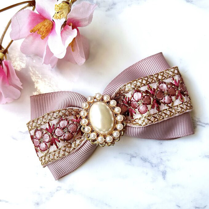 桜色 小花＊Wリボン＊インド 刺繍リボン × ヴィンテージパール